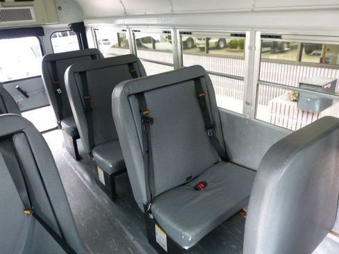 Used 2007 Chevrolet Express 3500 w/ School Bus Package RWD image 29