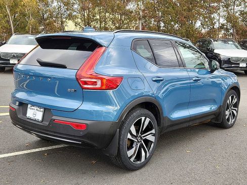 Certified 2023 Volvo XC40 B5 Plus w/ Driver Assist Package image 6
