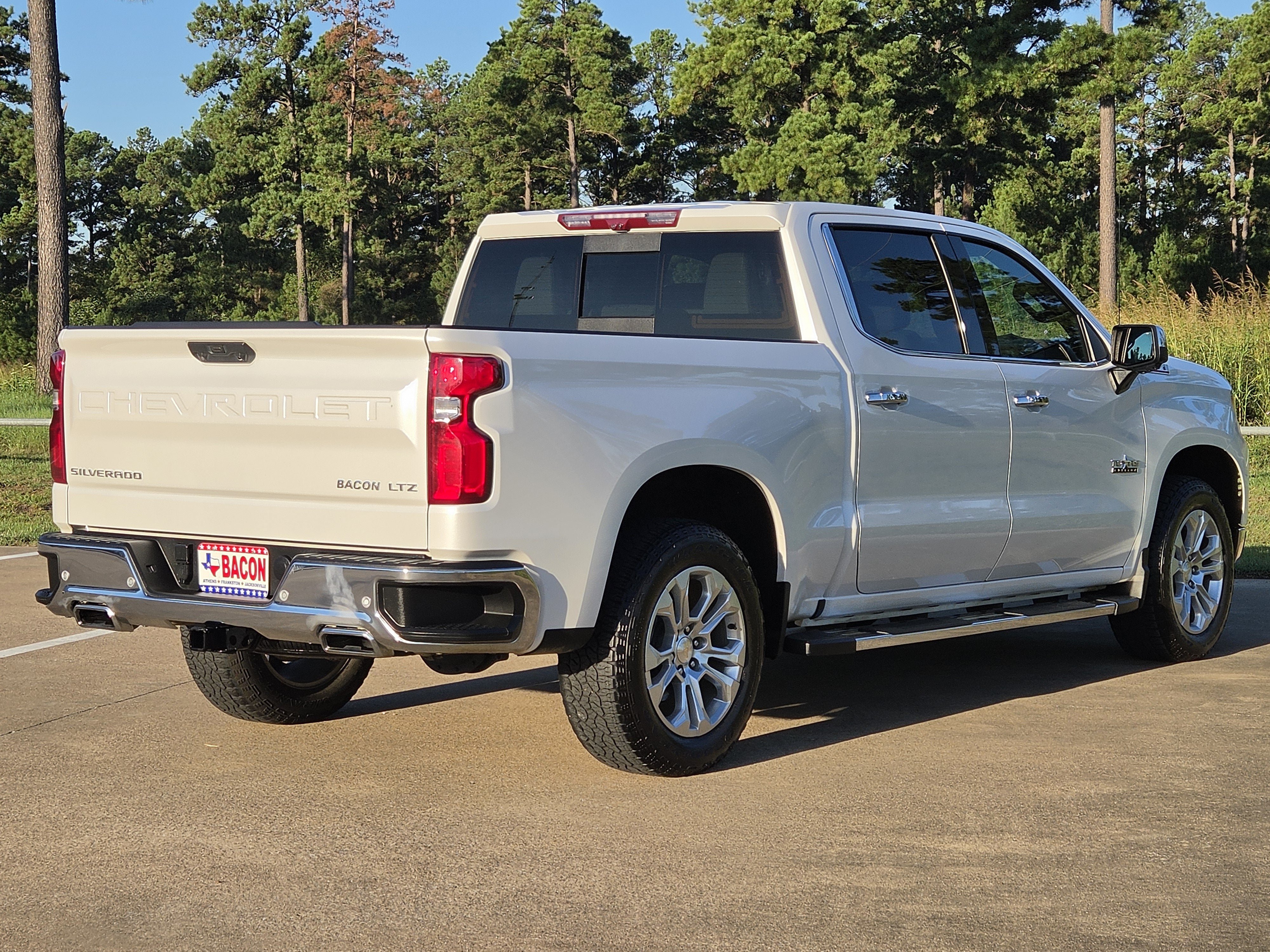 Used 2024 Chevrolet Silverado 1500 LTZ w/ LTZ Premium Texas Edition AWD/4WD image 4