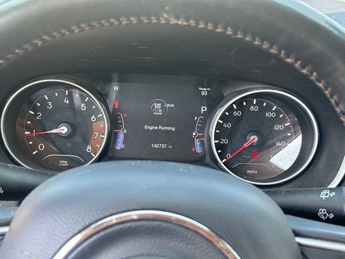 Used 2018 Jeep Compass Limited AWD/4WD image 15