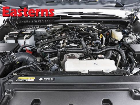 Used 2025 Toyota 4Runner SR5 AWD/4WD image 7