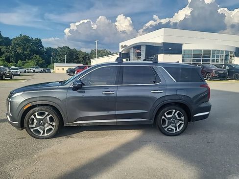 Used 2023 Hyundai Palisade Limited FWD image 4