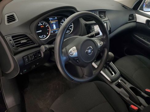 Used 2019 Nissan Sentra S w/ Appearance Package FWD image 11