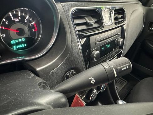 Used 2013 Chrysler 200 LX FWD image 35