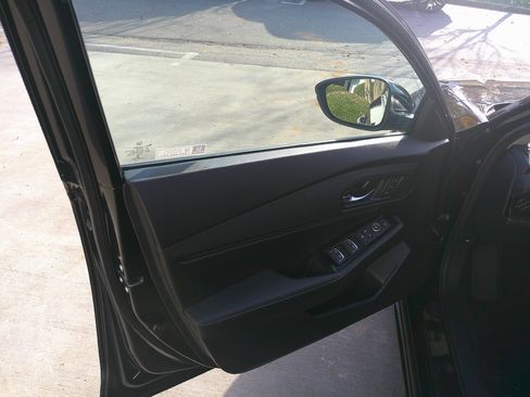 Used 2023 Honda Accord Touring image 17