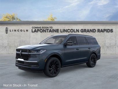 New 2025 Lincoln Navigator Reserve w/ Jet Appearance Package