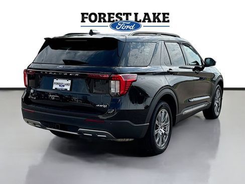 Used 2025 Ford Explorer Active w/ Active Comfort Package AWD/4WD image 7