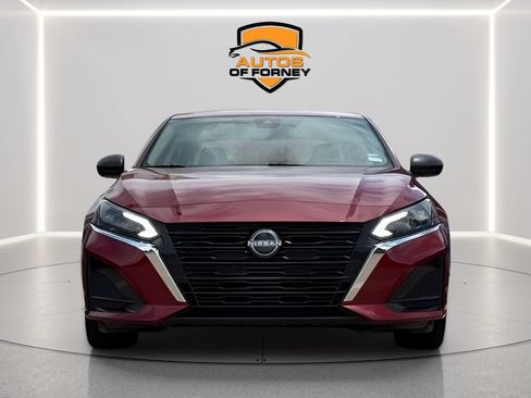 Used 2025 Nissan Altima 2.5 SV FWD image 6