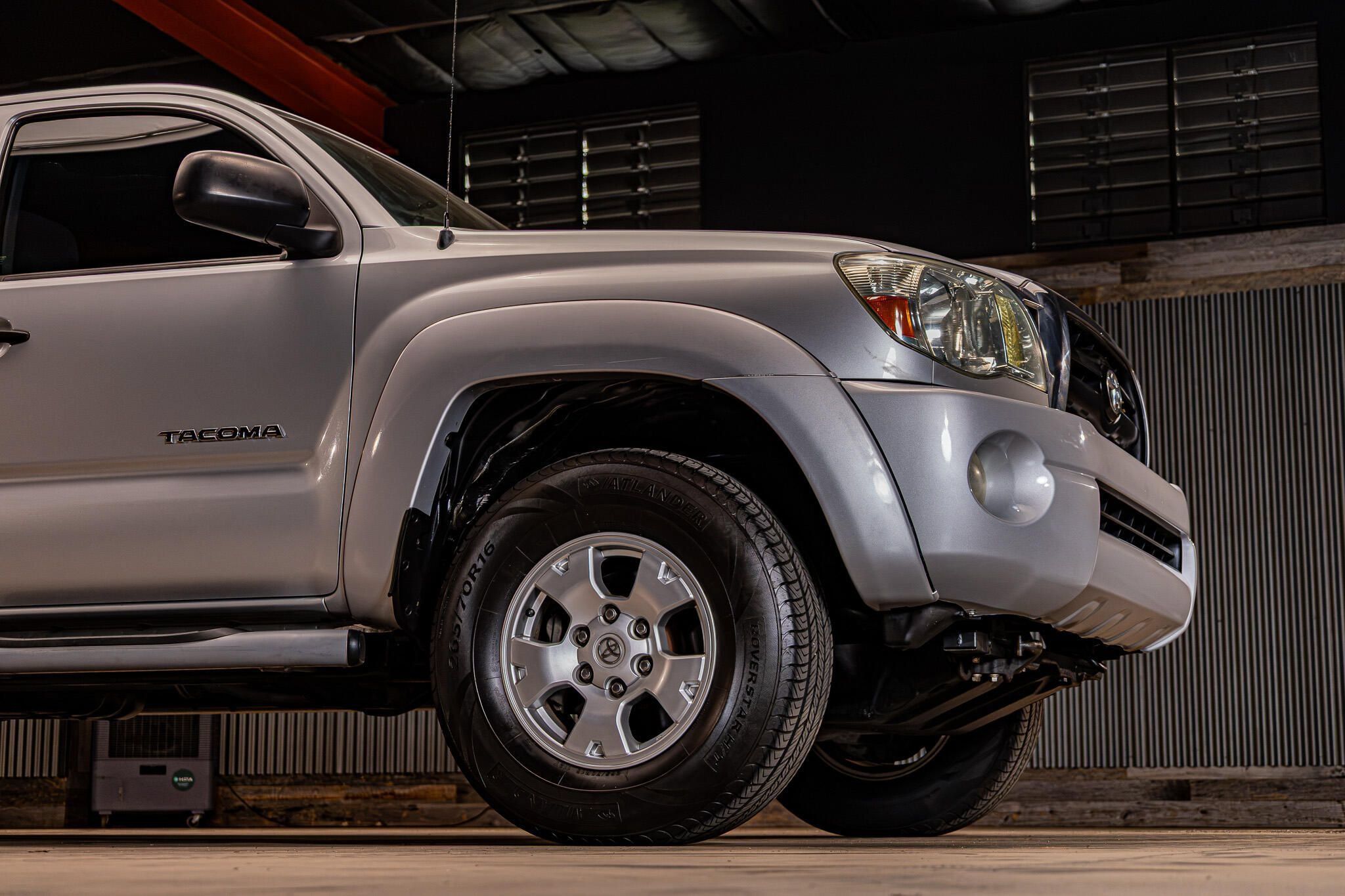 Used 2005 Toyota Tacoma PreRunner w/ TRD Off-Road Pkg #2 RWD image 10
