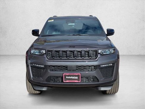 New 2026 Jeep Grand Cherokee Limited w/ Limited Altitude Package image 5