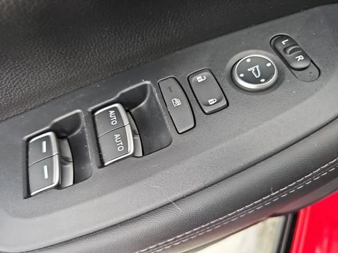 Used 2025 Honda HR-V EX-L image 37