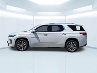 Used 2023 Chevrolet Traverse Premier FWD video 2