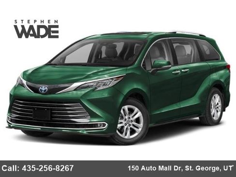 Used 2025 Toyota Sienna Limited image 1