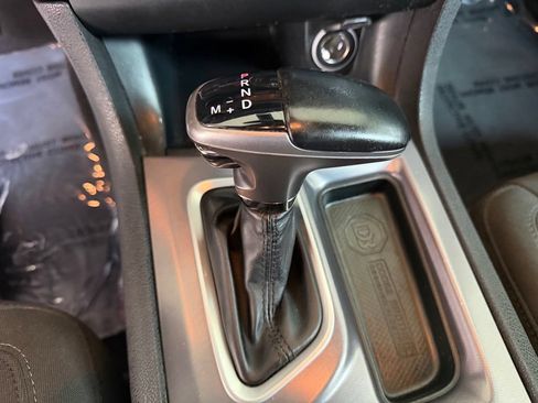 Used 2020 Dodge Charger Scat Pack RWD image 9