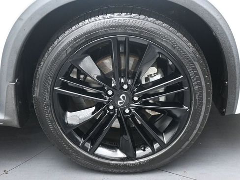 Used 2025 INFINITI QX55 Essential AWD/4WD image 9