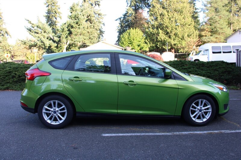 Used 2018 Ford Focus SE FWD image 12