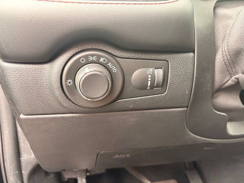 Used 2024 Dodge Durango GT AWD/4WD image 14