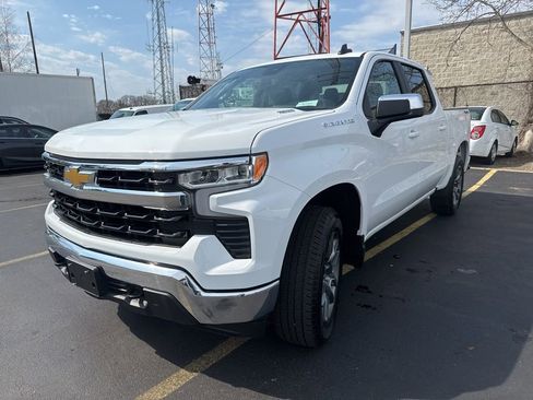 New 2026 Chevrolet Silverado 1500 LT image 2