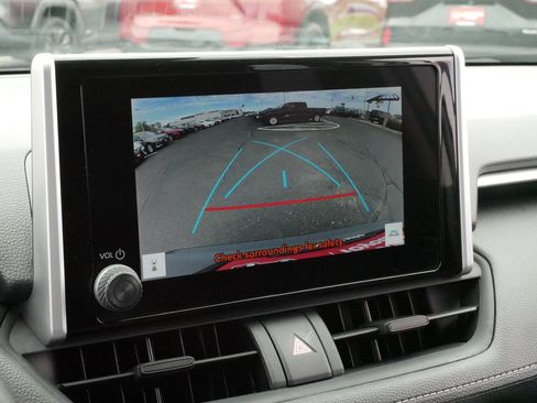 Certified 2023 Toyota RAV4 LE AWD/4WD image 30