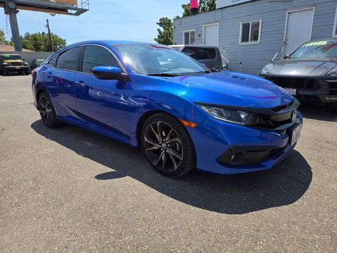 Used 2019 Honda Civic Sport image 5