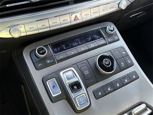 Used 2022 Hyundai Palisade Calligraphy image 23
