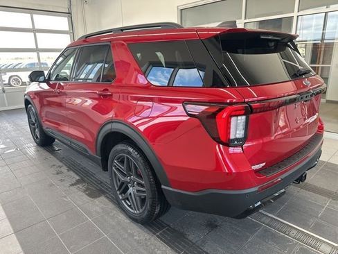 New 2026 Ford Explorer ST-Line w/ ST-Line Street Pack AWD/4WD image 7
