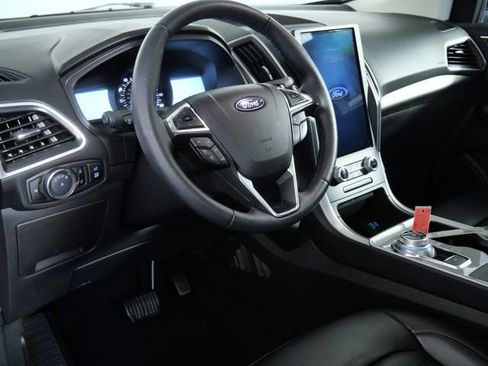 Used 2024 Ford Edge SEL w/ Convenience Package AWD/4WD image 16