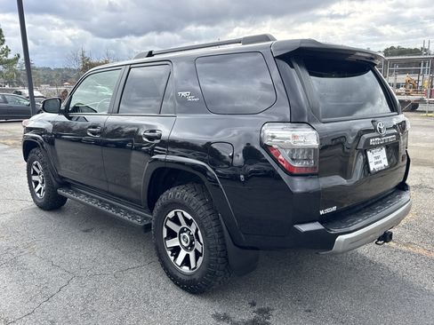 Used 2021 Toyota 4Runner TRD Off-Road Premium image 5