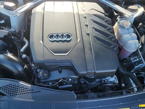 Used 2025 Audi A5 2.0T Premium Plus AWD/4WD image 17