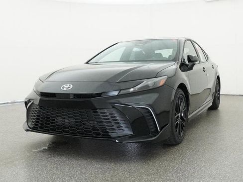 New 2026 Toyota Camry SE image 32