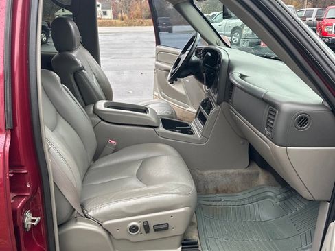 Used 2004 Chevrolet Tahoe Z71 w/ Z71 Preferred Equipment Group image 12