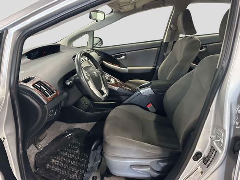 Used 2013 Toyota Prius Two FWD image 12