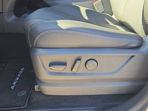 New 2026 Nissan Armada SL w/ Captain's Chari Seat Package image 23