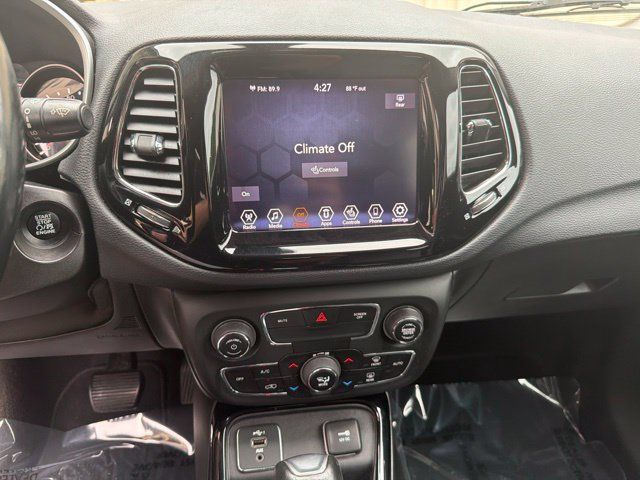 Used 2020 Jeep Compass Limited FWD image 22