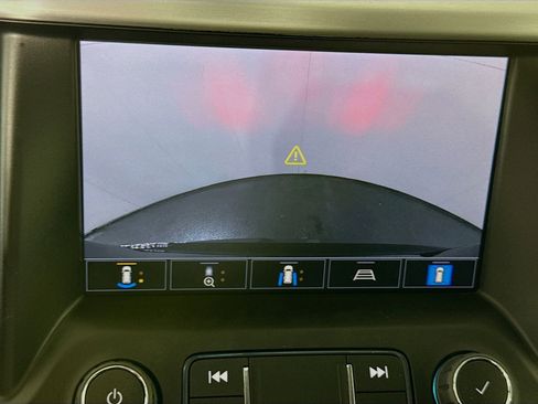 Used 2023 GMC Acadia SLT w/ Technology Package image 19