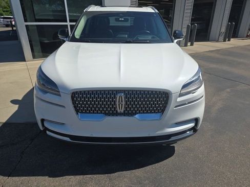 Certified 2023 Lincoln Aviator Reserve w/ Equipment Group 201A AWD/4WD image 12