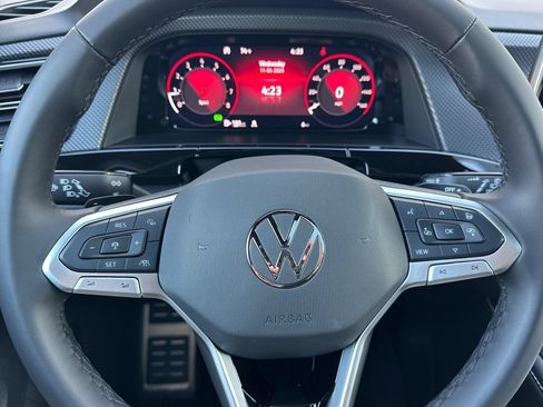 New 2026 Volkswagen Atlas Cross Sport SEL Premium R-Line AWD/4WD image 21