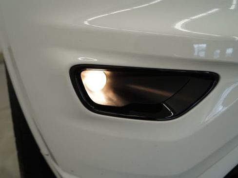 Used 2020 Jeep Grand Cherokee Altitude image 86