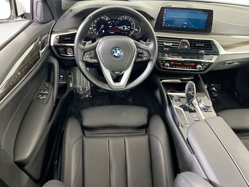Used 2018 BMW 530i xDrive AWD/4WD image 23