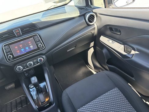Used 2021 Nissan Versa S FWD image 17