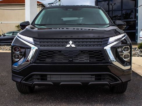 New 2026 Mitsubishi Eclipse Cross LE AWD/4WD image 2