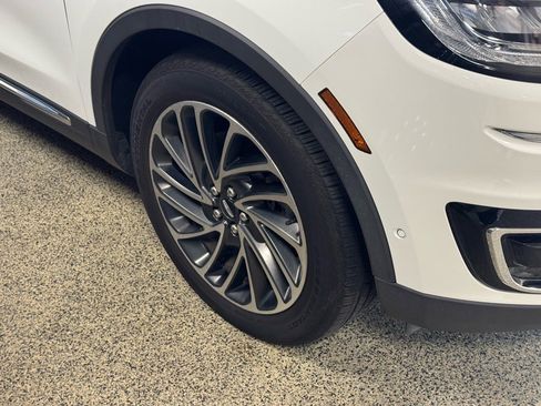 Used 2020 Lincoln Nautilus Reserve w/ Equipment Group 201A image 4