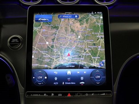 Used 2025 Mercedes-Benz GLC 350e GLC 350e w/ Driver Assistance Package image 23