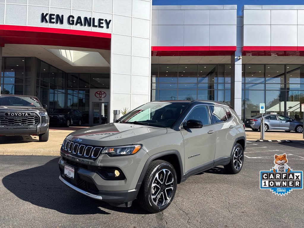 Used 2024 Jeep Compass Limited AWD/4WD image 1