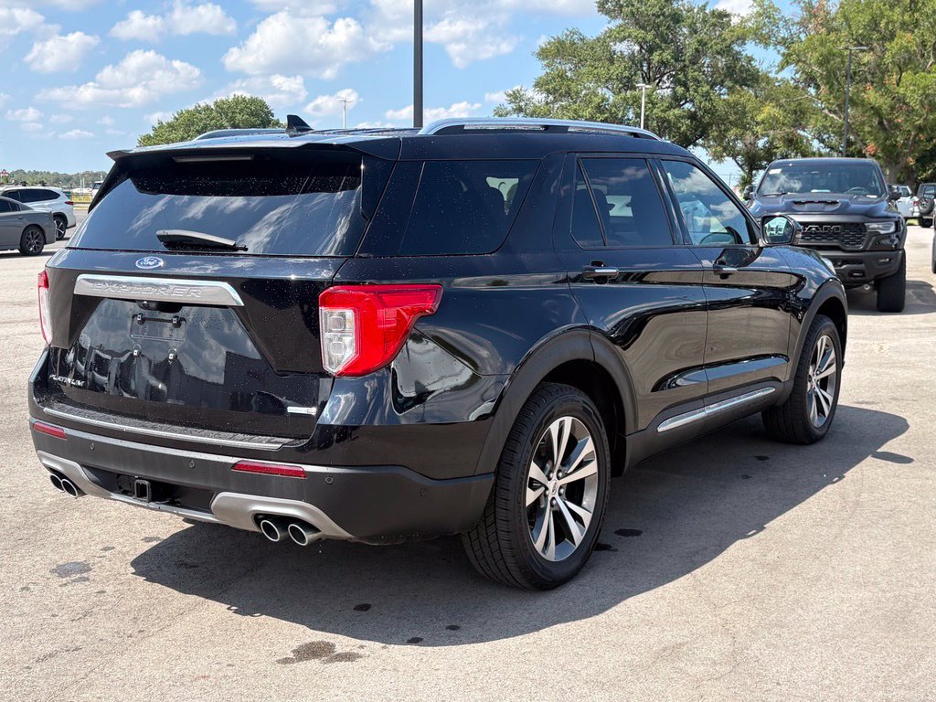 Used 2020 Ford Explorer Platinum w/ Premium Technology Package AWD/4WD image 8