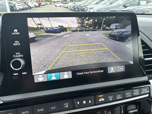 Used 2025 Honda Odyssey Touring image 22