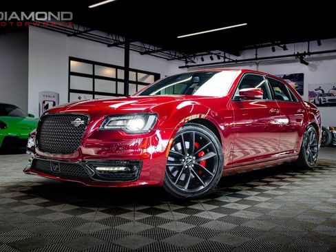 Used 2023 Chrysler 300 C RWD image 21