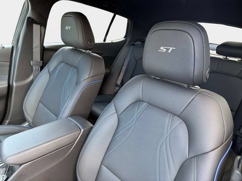 New 2026 Buick Envista Sport Touring w/ Convenience I Package FWD image 20