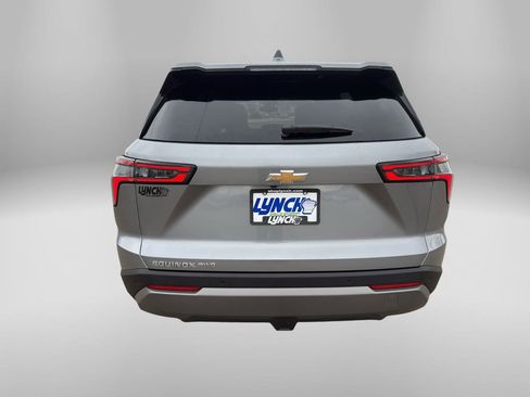 Used 2026 Chevrolet Equinox LT w/ Convenience Package II image 5