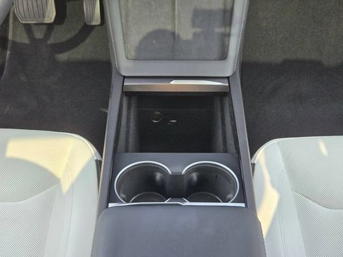 Used 2025 Tesla Model 3 Long Range AWD/4WD image 19